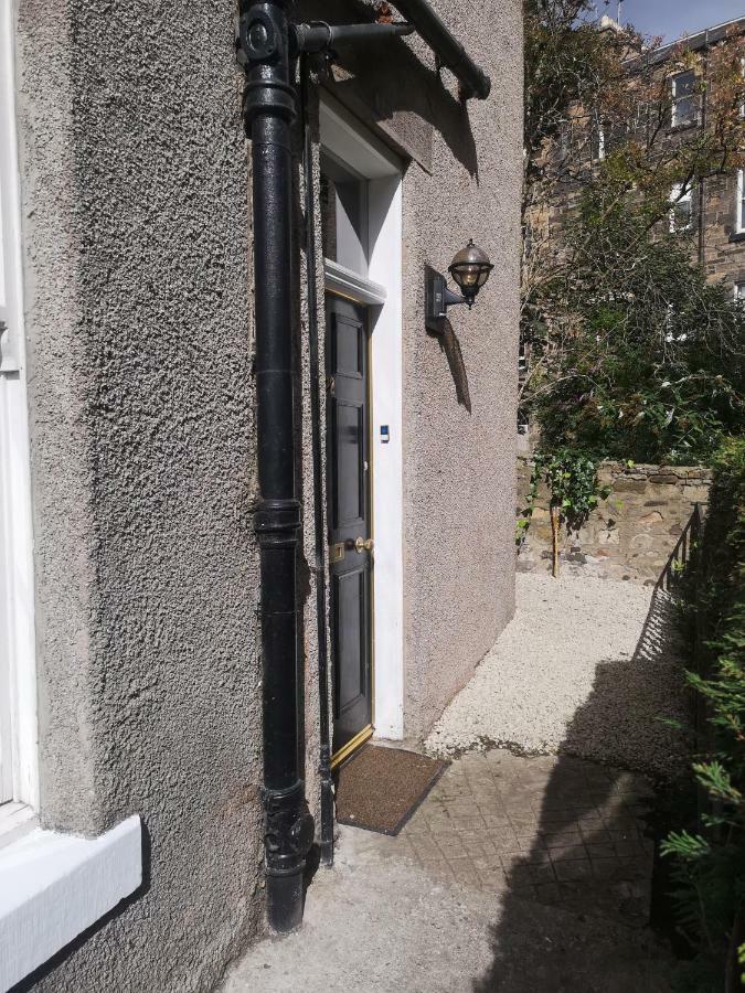 Traditional 3 Bedroom Quiet Duplex Flat By High St, Trams And Buses - Just 1-5 Miles To Centre Edinburgh Exterior photo